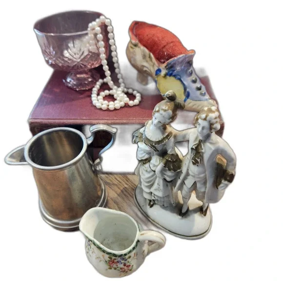 Mystery Box - Vintage Cottage Core Decor - A gift for lovers of vintage things! - Picture 2 of 6